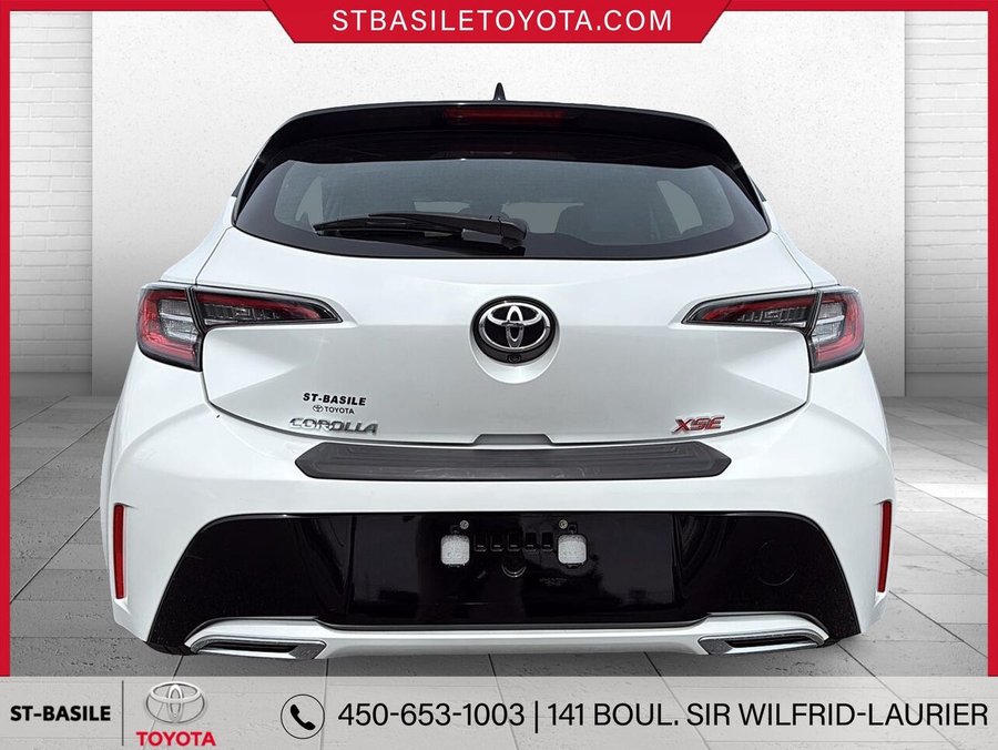 TOYOTA COROLLA HATCHBACK 2021 2021 Frisson glacé nacré avec toit noir