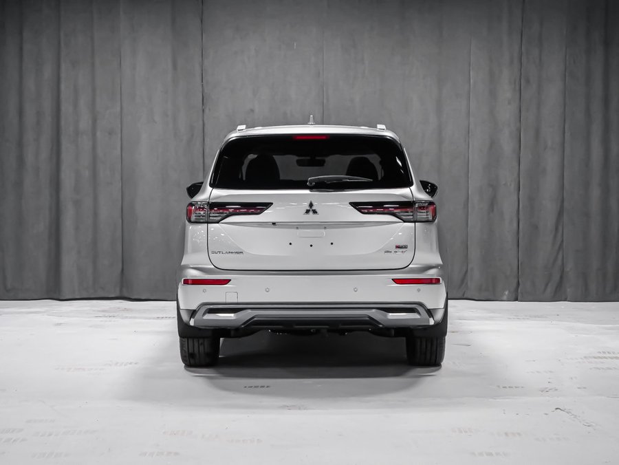 Mitsubishi Outlander PHEV SEL 2026 Fini Gris pierre de lune de qualité supérieure