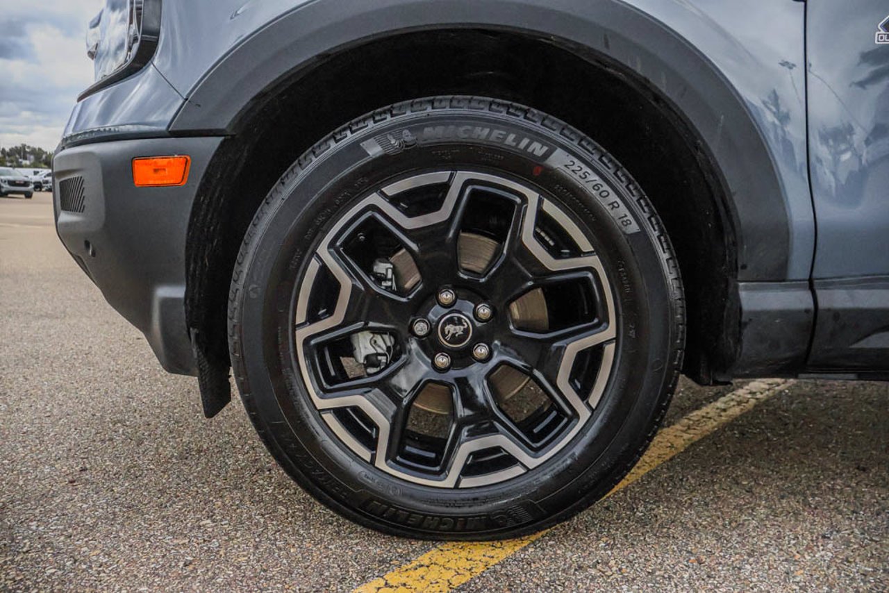 2025 Ford Bronco Sport Outer Banks 4x4 Azure Gray Metallic Sherwood Park - photo #12