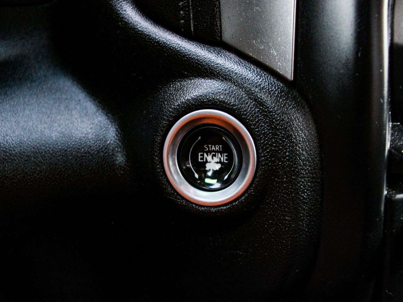 2019 Chevrolet Silverado 1500 4WD Crew Cab 147 RST Grey Sherwood Park - photo #21