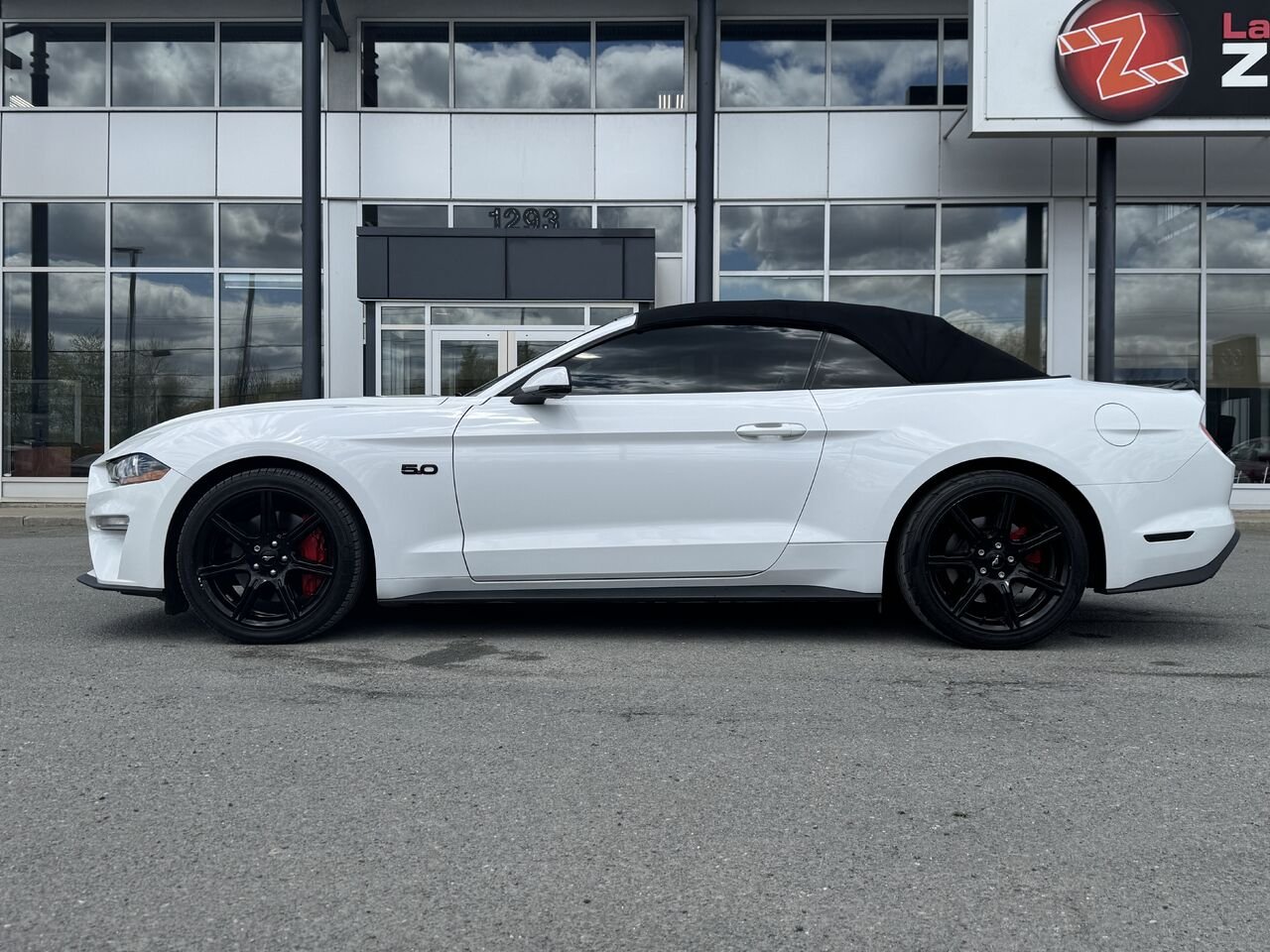 Ford Mustang GT Convertible 2018 Blanc Granby - photo #11