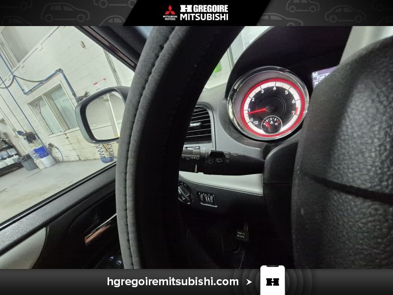 2016 Dodge GR Caravan Red Laval - photo #18