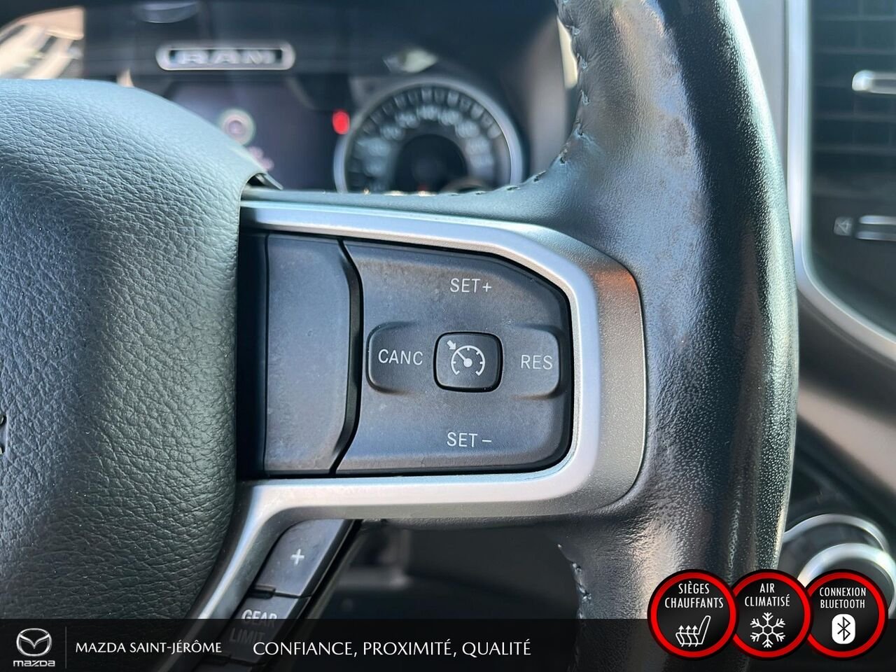 2020 Ram 1500 Grey Saint-Jérôme - photo #16