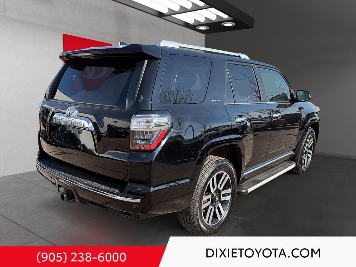 2021 Toyota 4Runner Power Sunroof, Leather Interior, Heated Seats, Alloy Wheels, Heated Steering Wheel, Running Boards, Bluetooth Midnight Black Metallic Mississauga - photo #4