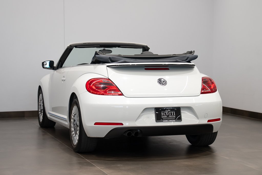 Volkswagen Beetle Trendline+ cabriolet 2 portes 2016 Blanc Kirkland - photo #7