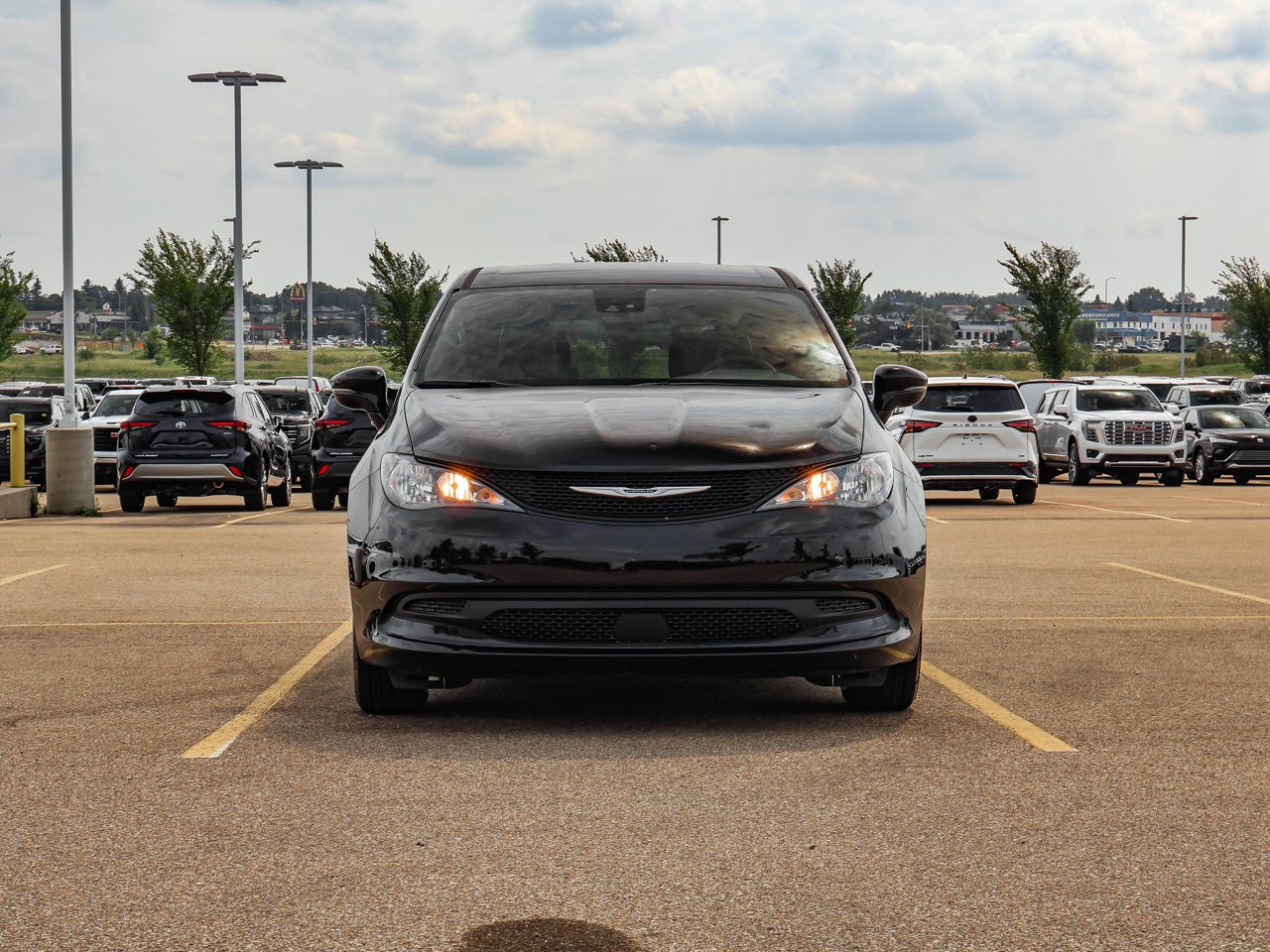 2025 Chrysler Grand Caravan SXT 2WD Black Sherwood Park - photo #2