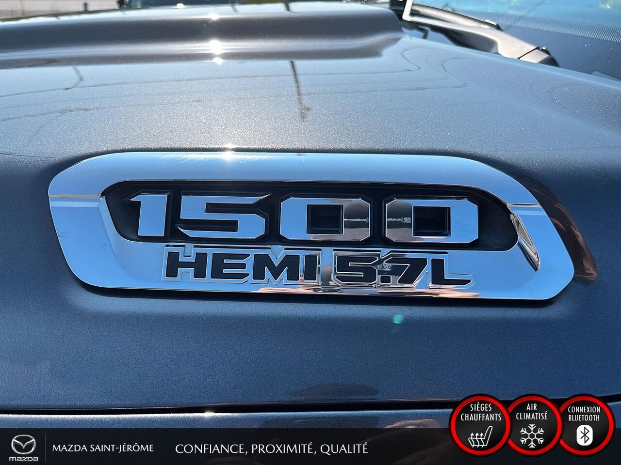 2020 Ram 1500 Grey Saint-Jérôme - photo #9