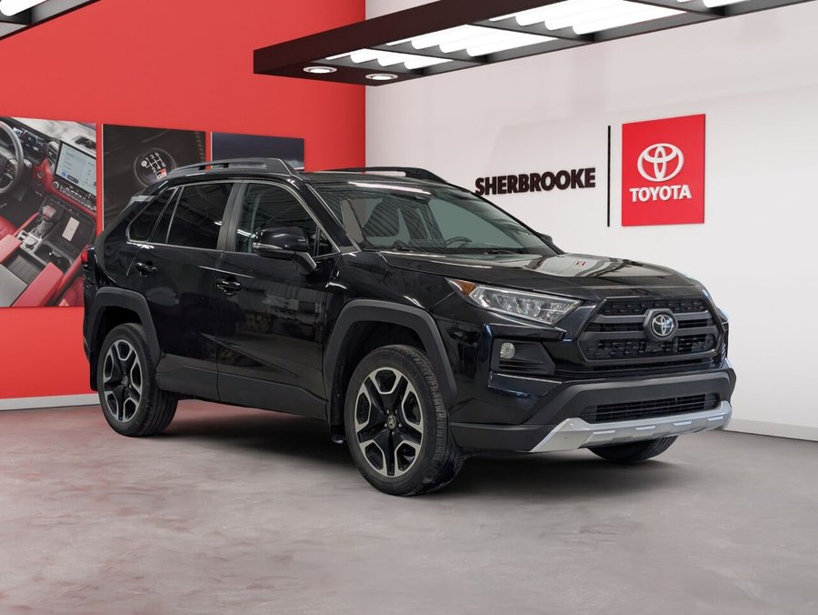 2021 Toyota RAV4 2021 Black