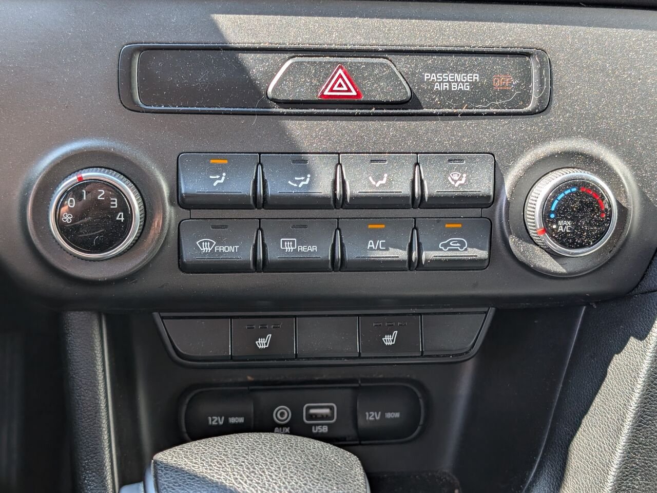 Kia Sportage LX/SIÈGES CHAUFFANTS/BLUETOOTH/AC/VITRES ÉLECTRIQUES 2017 Blanc Sherbrooke - photo #12
