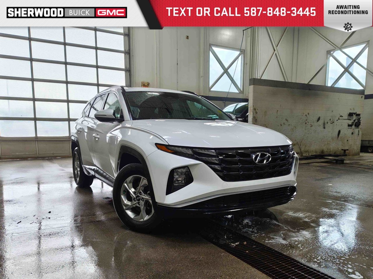 2023 Hyundai Tucson Preferred AWD White Sherwood Park - photo #0