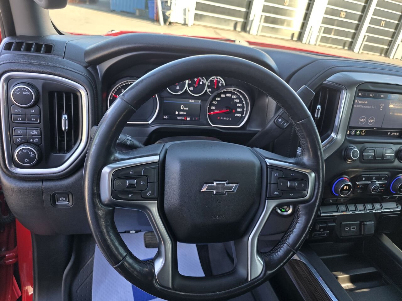 2021 Chevrolet Silverado 1500 RST Red Rouyn-Noranda - photo #10