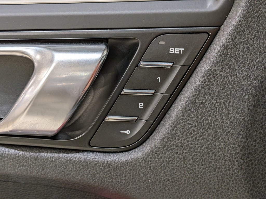Porsche Macan AWD 2021 Gris Val-David - photo #33