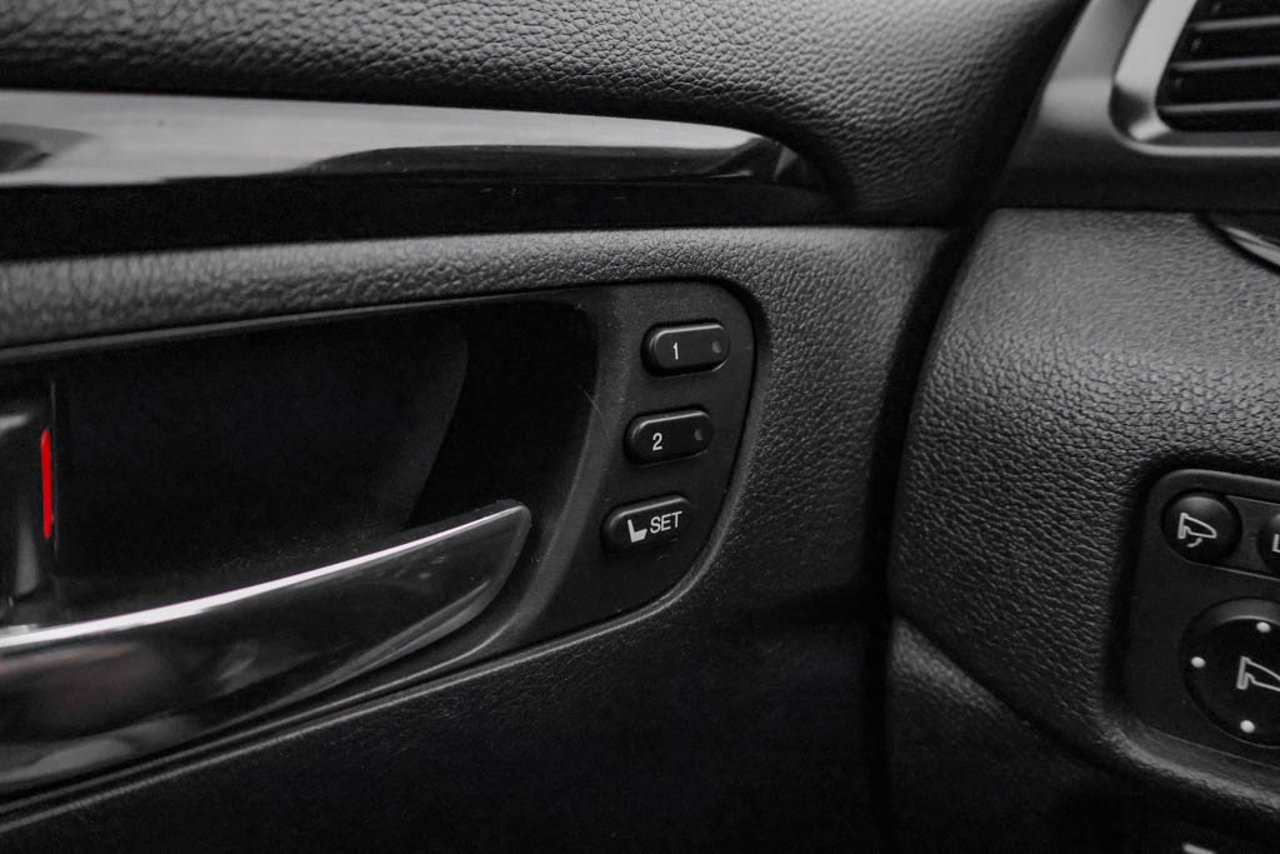 2022 Honda Pilot Black Edition AWD White Sherwood Park - photo #16