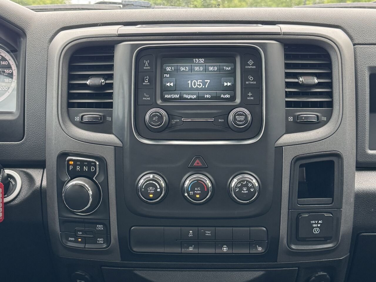 Ram 1500 Classic 2019 Noir Granby - photo #20