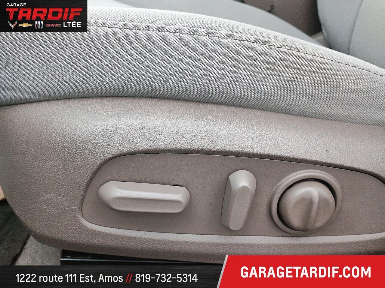 2023 CHEVROLET MALIBU LT Berline 4 portes 1LT Grey Amos - photo #10