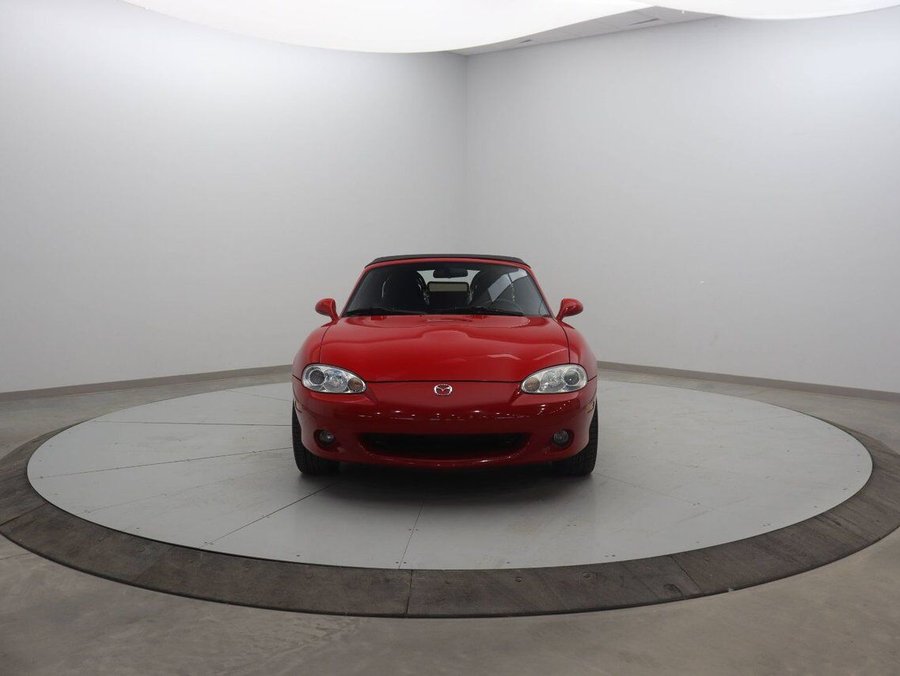 2004 Mazda MX-5 Miata 2004 Red