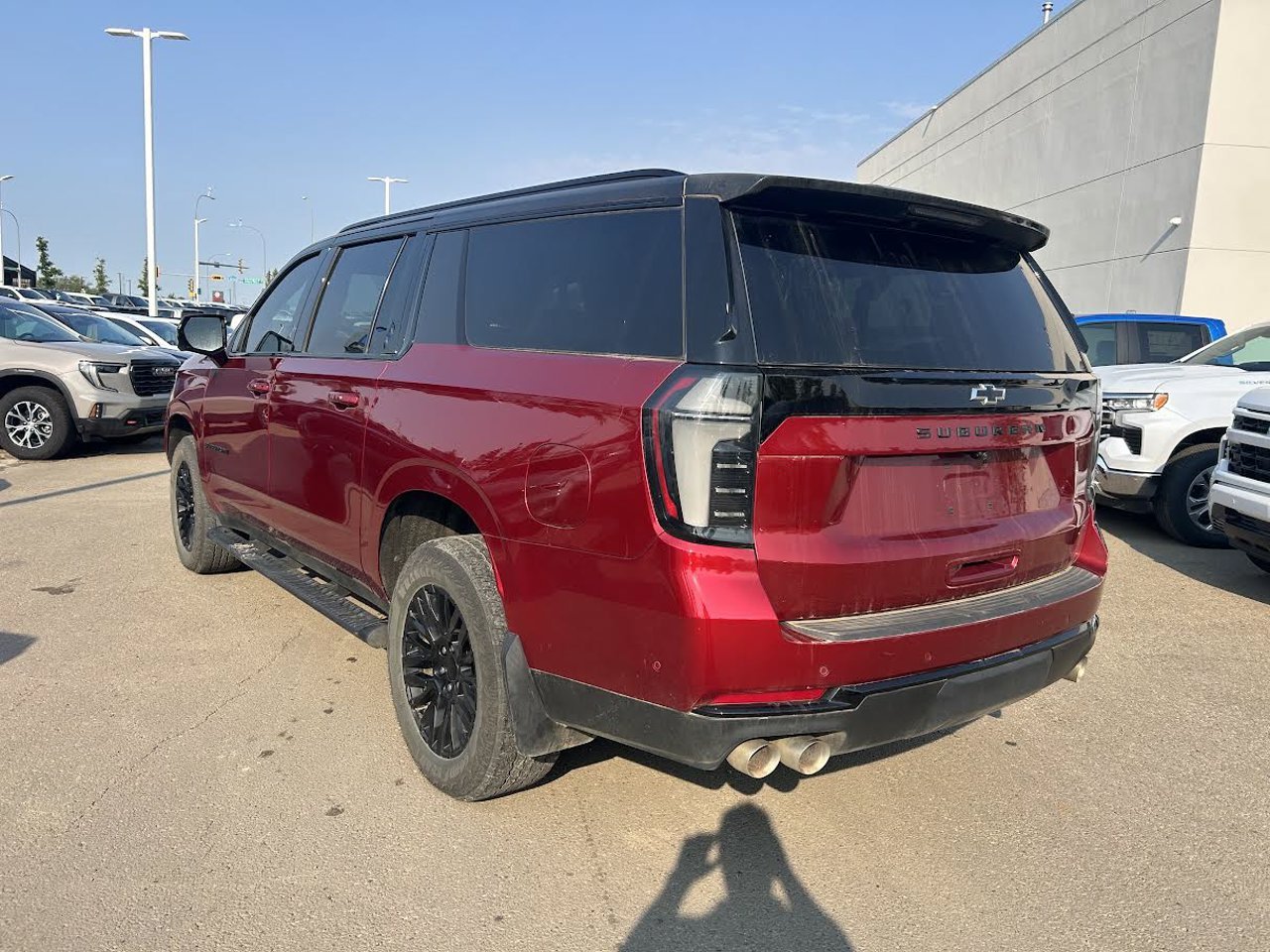 2025 Chevrolet Suburban 4WD 4dr Z71 Red Sherwood Park - photo #3