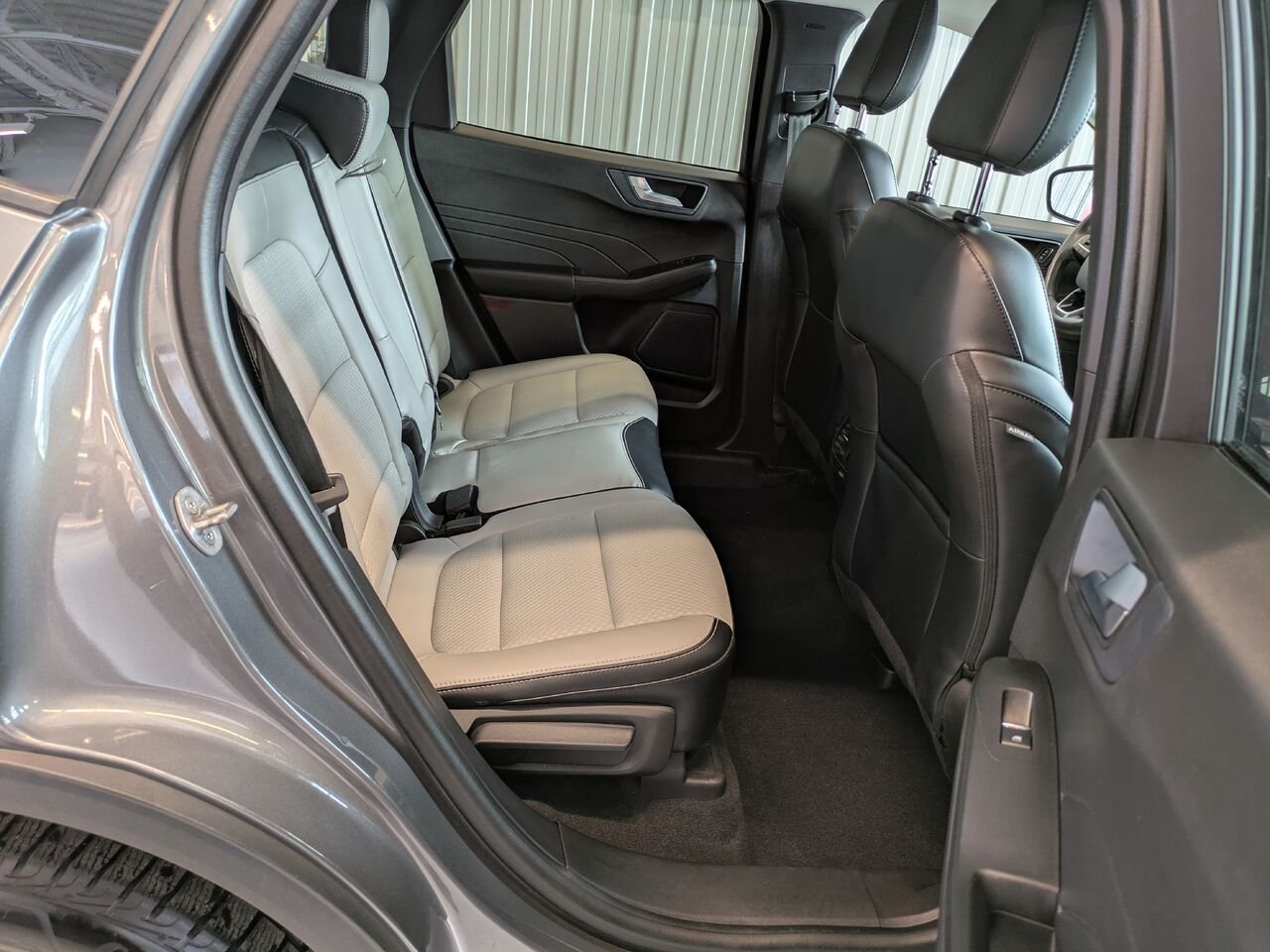2023 Ford Escape Grey Gatineau - photo #16