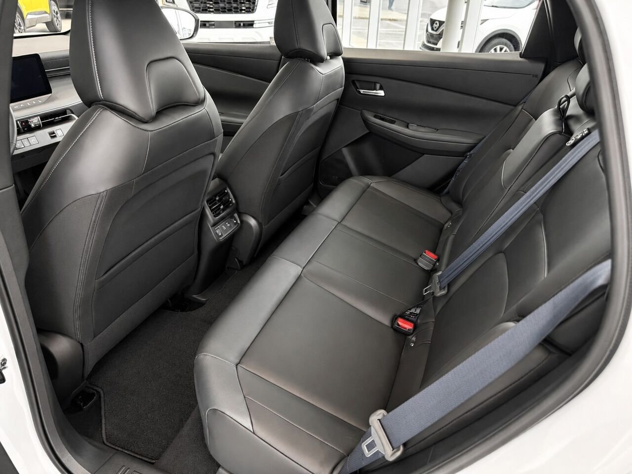 2026 NISSAN LEAF LEAF SV+ Everest White Pearl Tricoat Châteauguay - photo #13