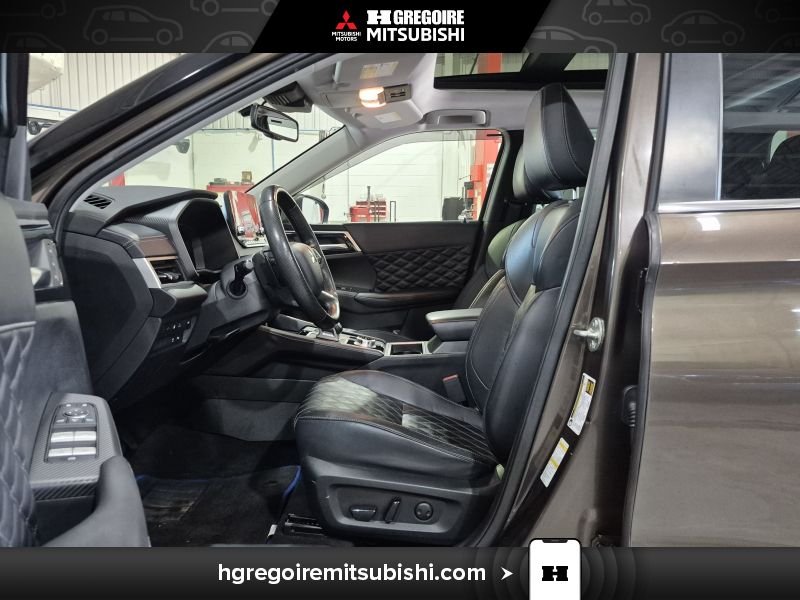 2023 Mitsubishi Outlander Plug-In Hybrid Bronze Blainville - photo #13