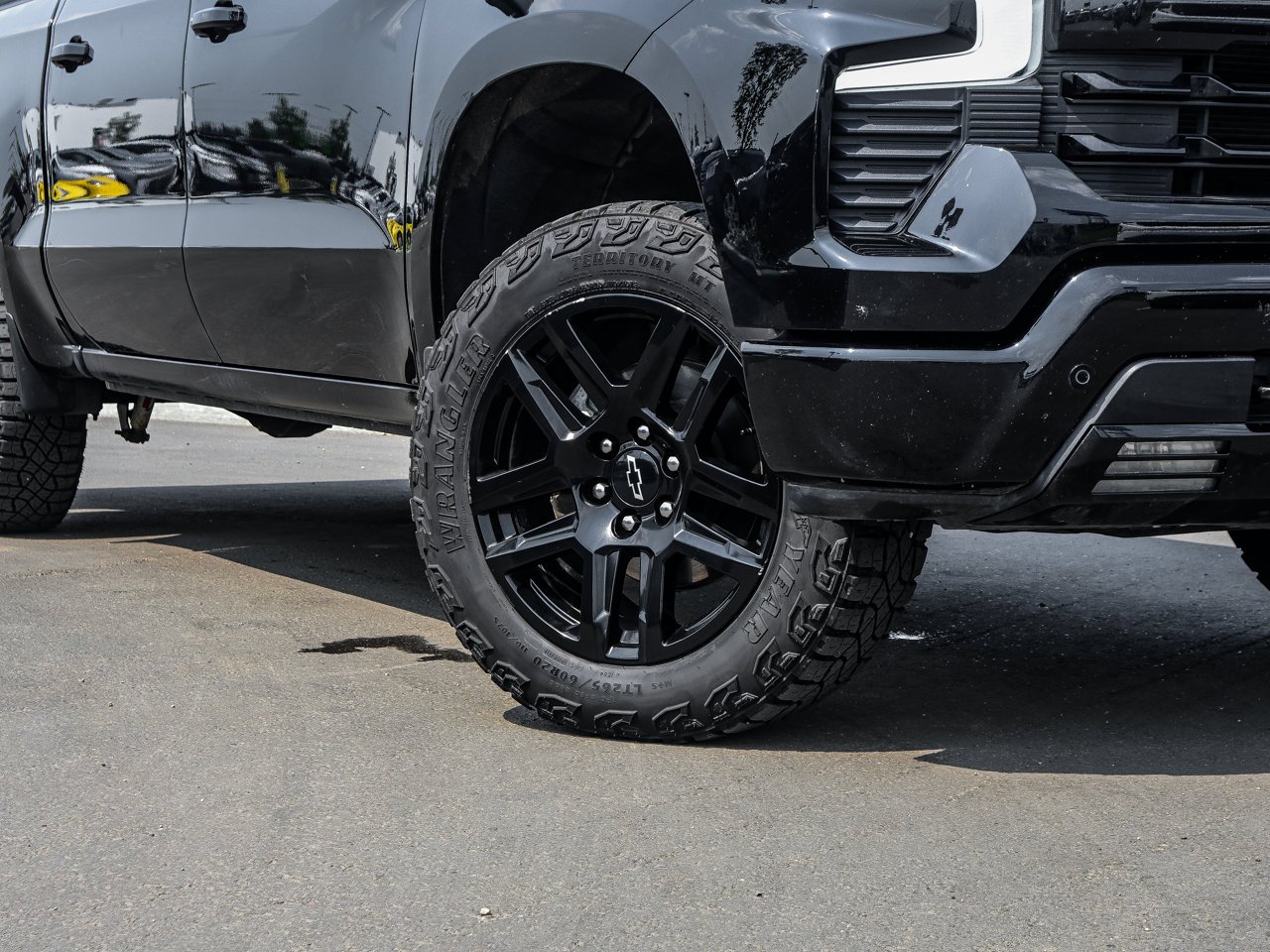2025 Chevrolet Silverado 1500 4WD Crew Cab 147 LT Trail Boss Black Sherwood Park - photo #5