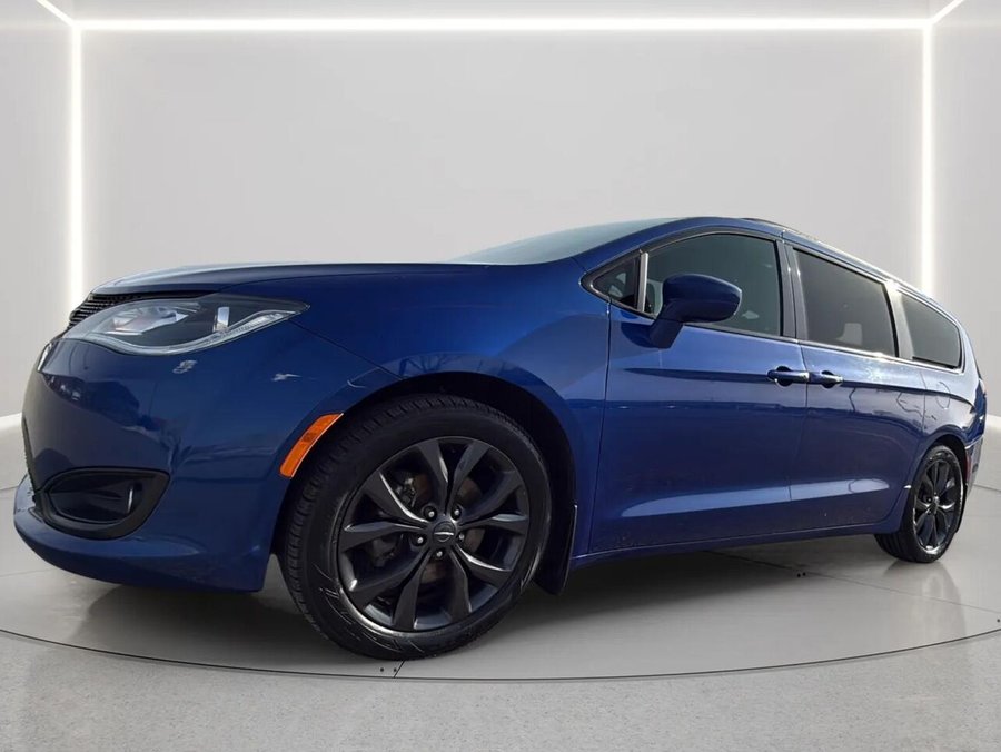 Chrysler Pacifica 2019 2019 Bleu