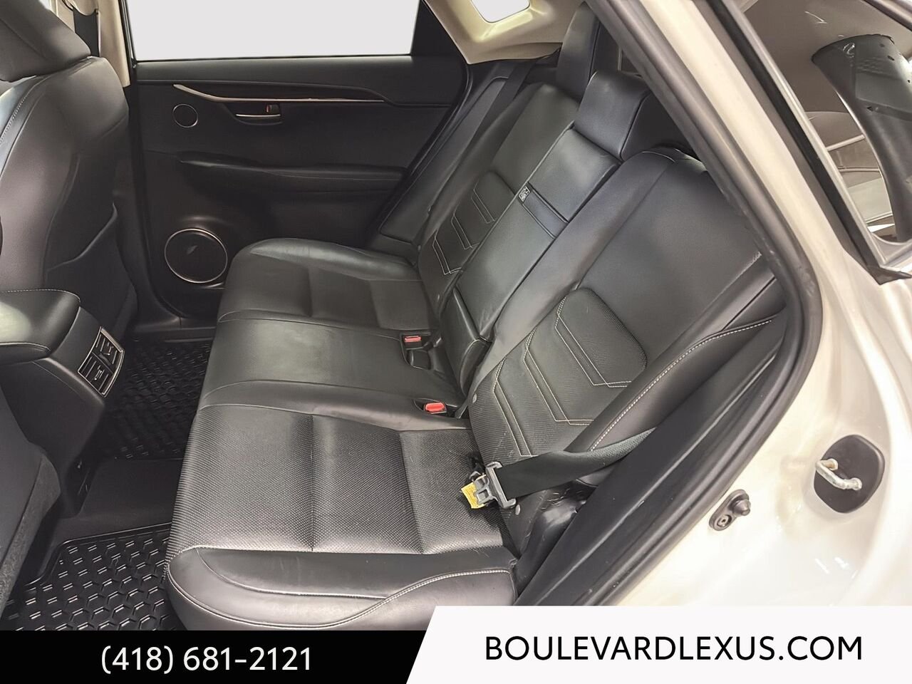 Lexus NX 19362B 2015 Blanc Québec - photo #16