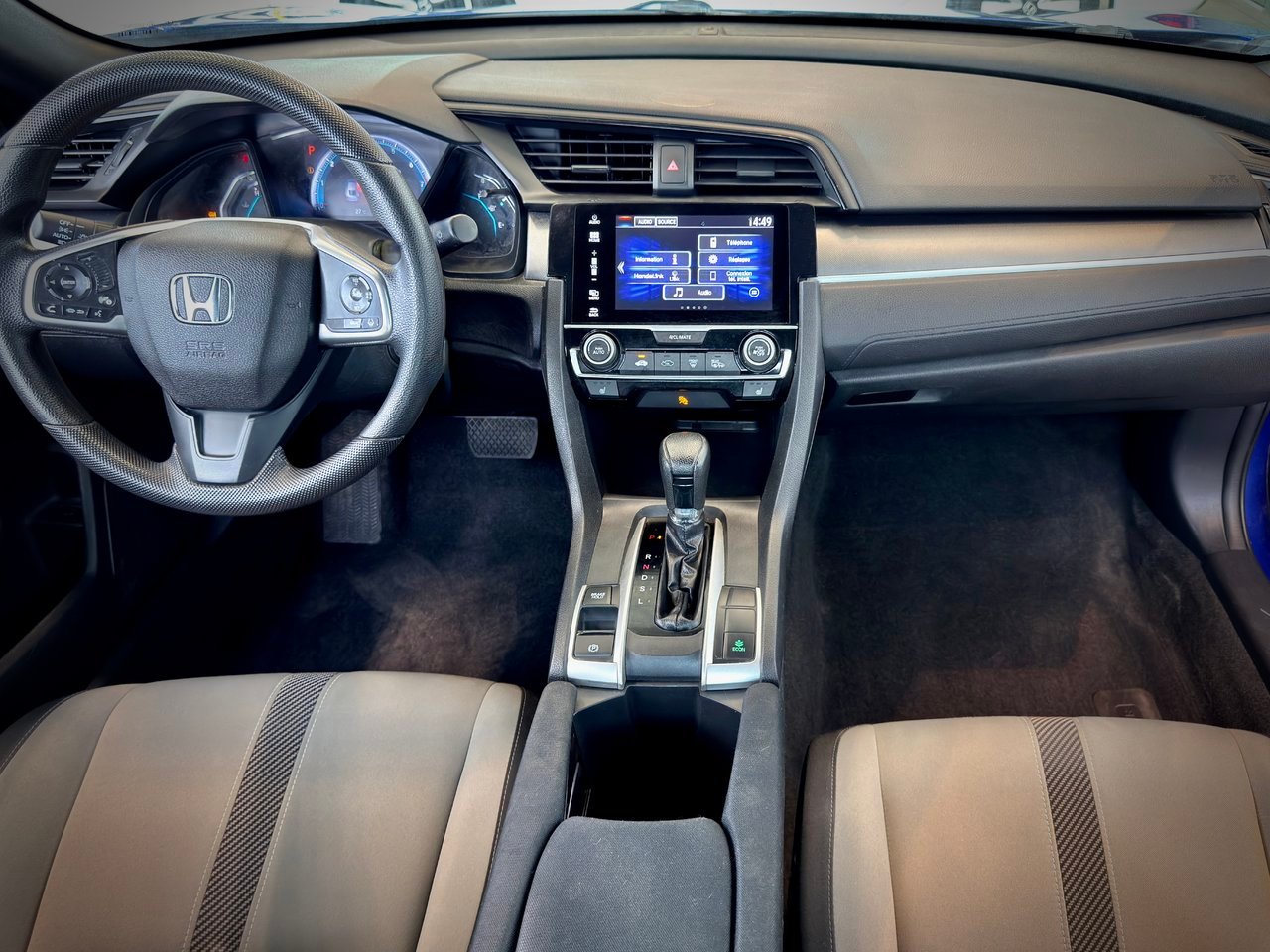 2018 Honda Civic Coupe Blue Notre-Dame-des-Prairies - photo #15