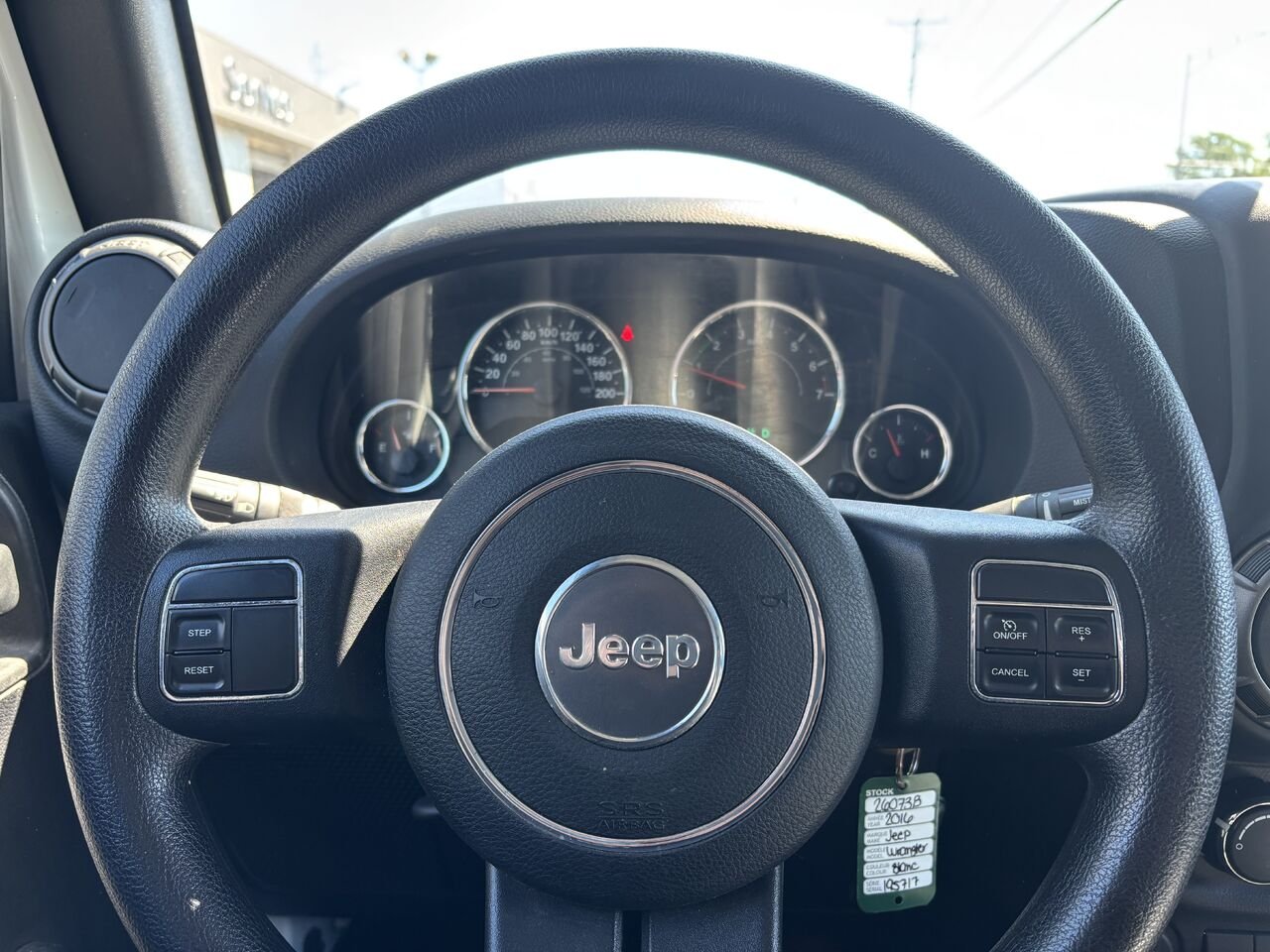 2016 JEEP WRANGLER SPORT 4 RM 2 portes Sport White Montmagny - photo #12