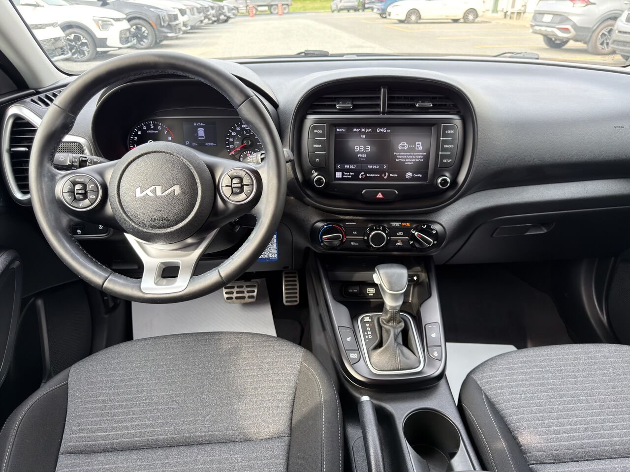 2022 Kia Soul White Thetford Mines - photo #13