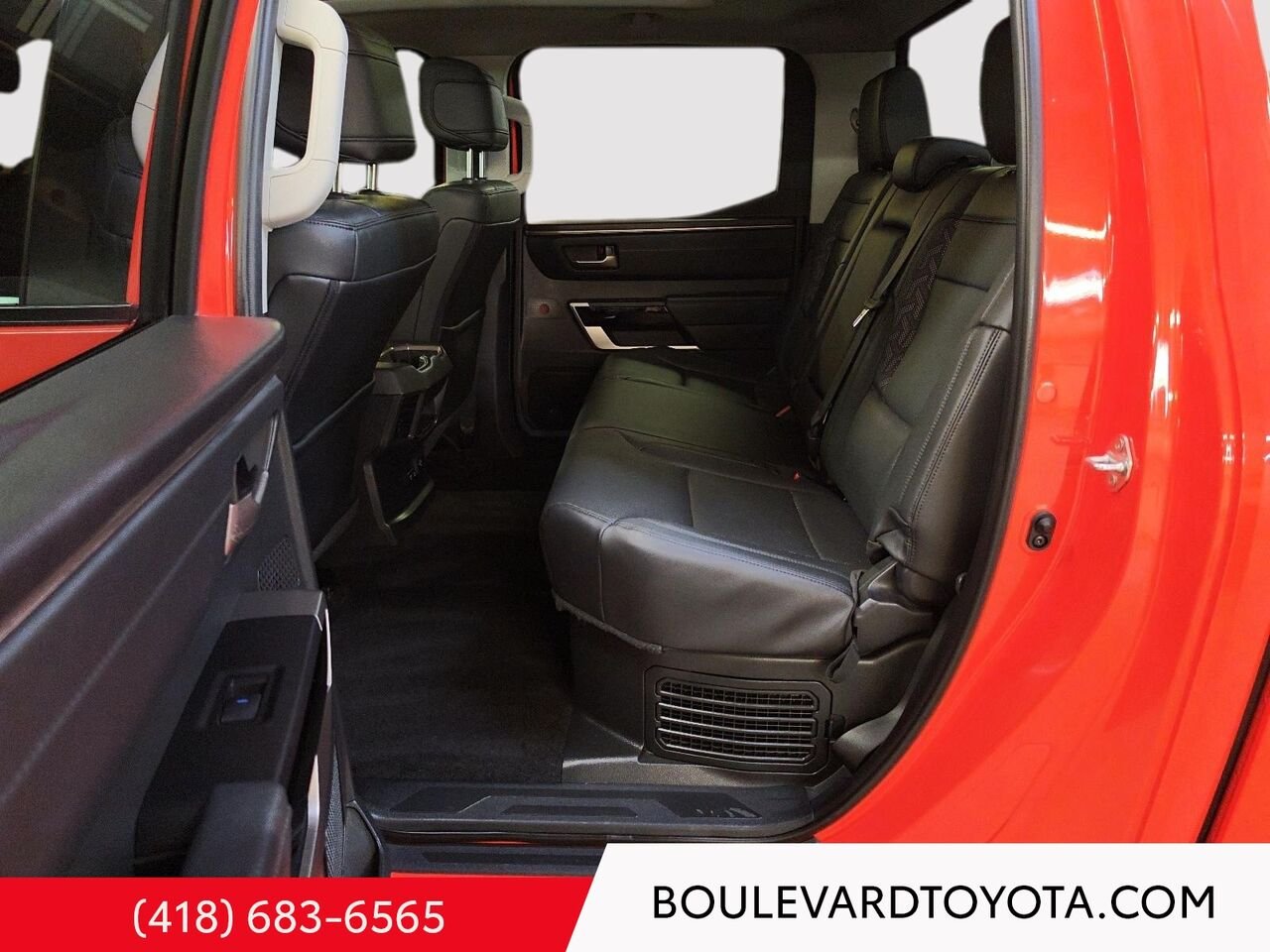 Toyota Tundra 99288A-64 | LIMITED HYBRIDE CREWMAX 4x4 2024 Orange solaire Québec - photo #23