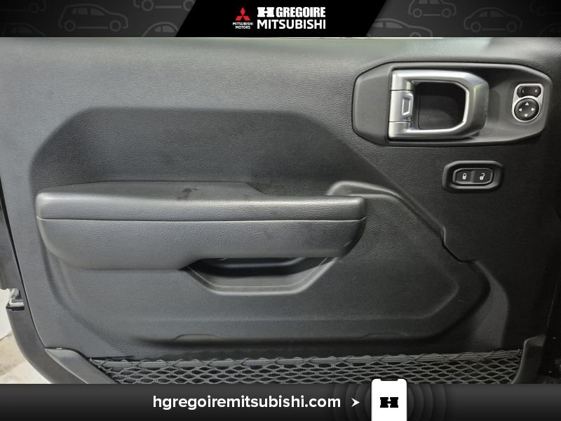 Jeep Wrangler MH4355 | Rubicon Hybride * 4x4* Mags * Camera * Carplay * 2024 Noir Laval - photo #12