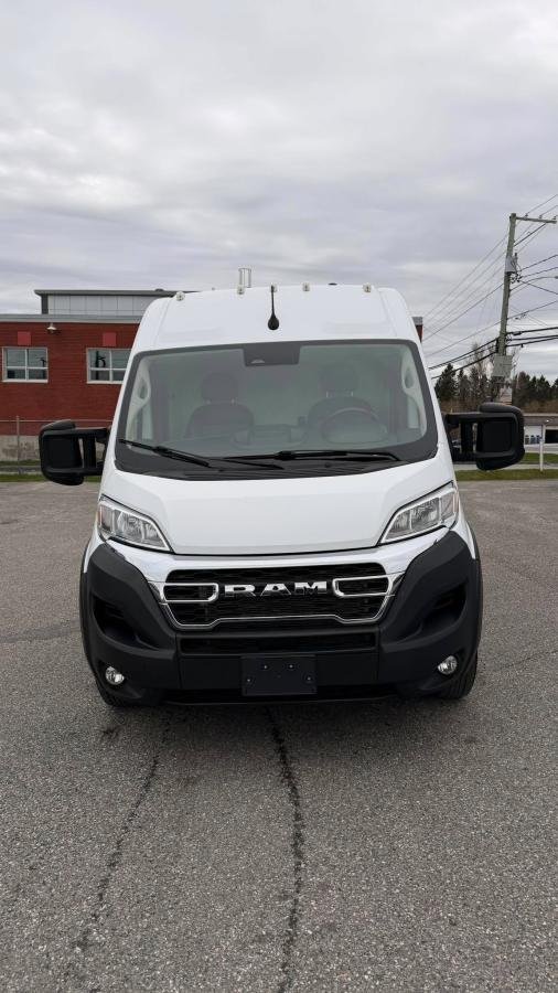 2023 RAM ProMaster Cargo Van White Lac Mégantic - photo #2