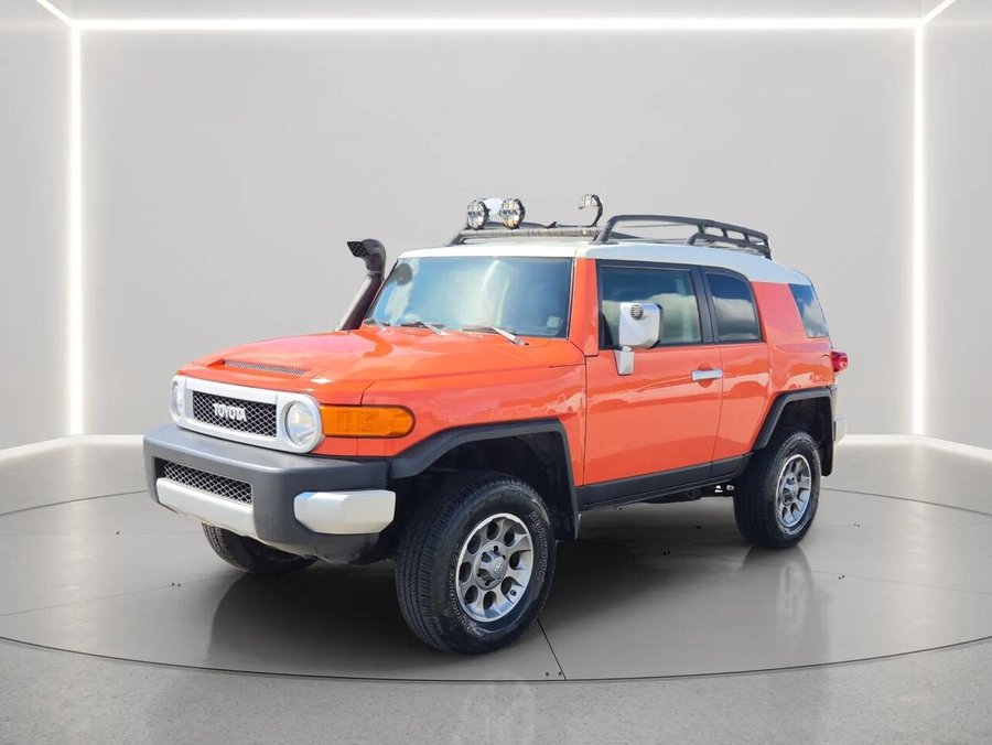Toyota FJ Cruiser 2013 2013 Orange