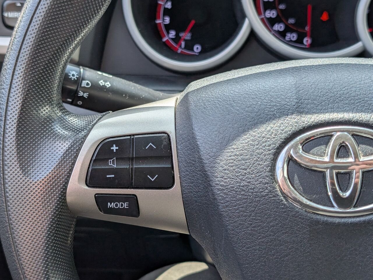 2014 Toyota Matrix 2T1KU4EE2EC135776 White Sherbrooke - photo #14