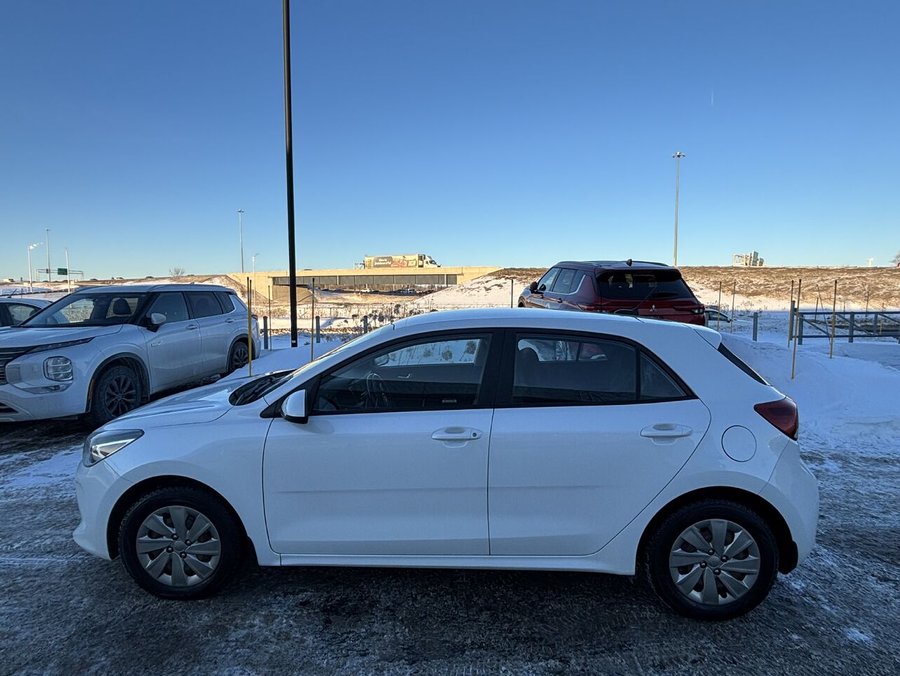 Kia Rio LX+, VOLANT CHAUFFANT, SIÈGES CHAUFFANTS,CRUISE CONTROL, CAMÉRA DE RECUL, JAMAIS ACCIDENTÉ. 2018 Blanc