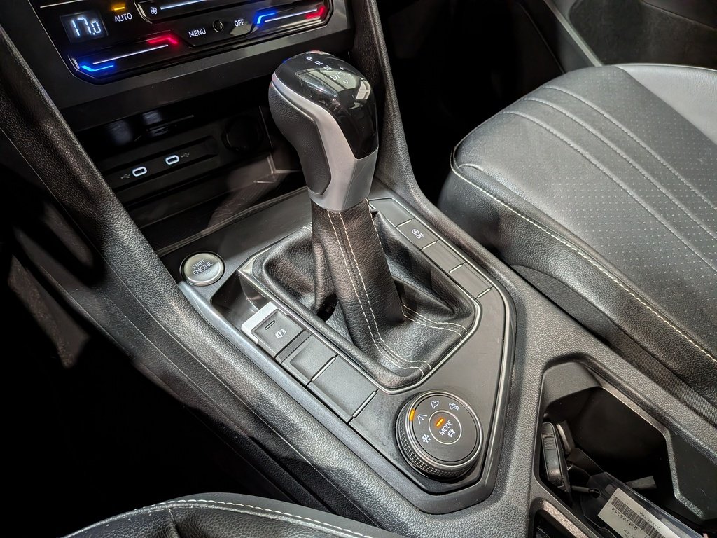 Volkswagen Tiguan Comfortline 4MOTION 2024 Gris Val-David - photo #29
