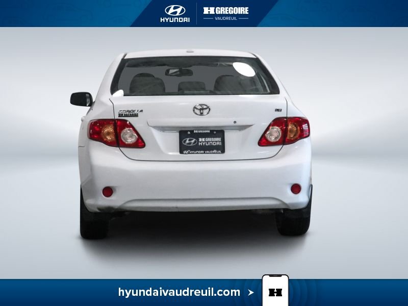 2009 Toyota Corolla White Saint-Eustache - photo #8