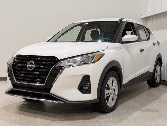 2024 Nissan Kicks White