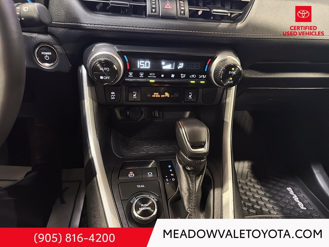 2025 Toyota RAV4 One Owner, Clean Car Fax, Power Sunroof, Power Trunk, Power Seat, Softex Leather Seating Wind Chill Pearl Mississauga - photo #16