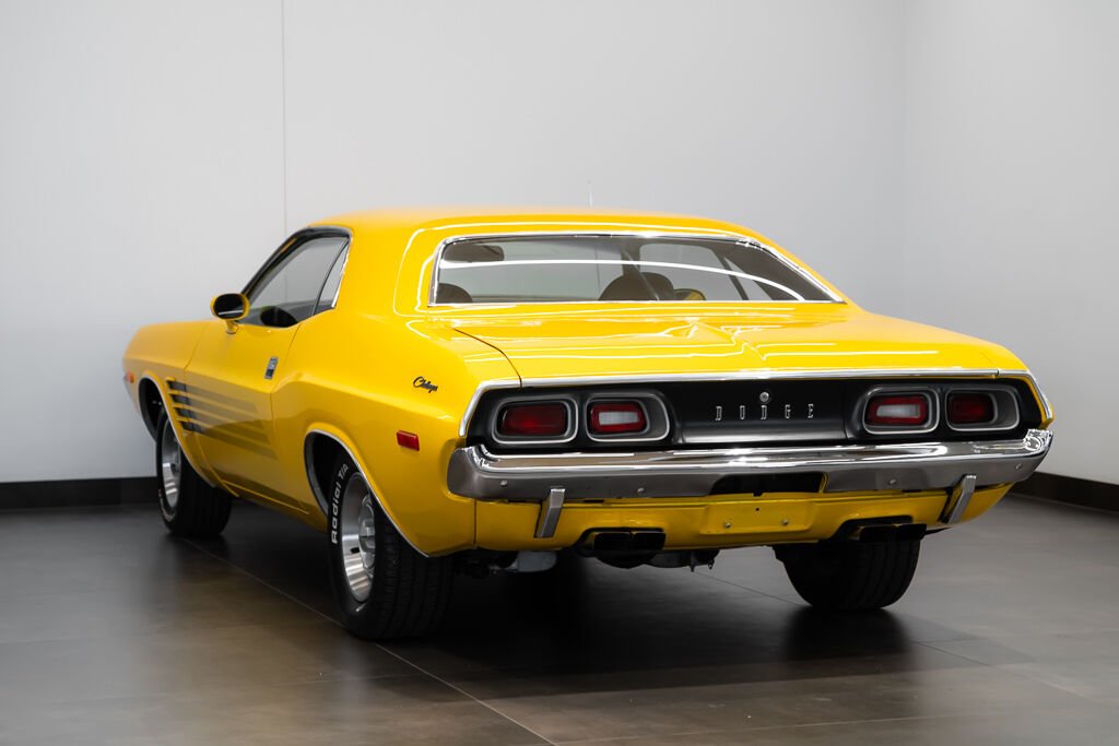 Dodge Challenger 1972 Jaune Montréal - photo #5