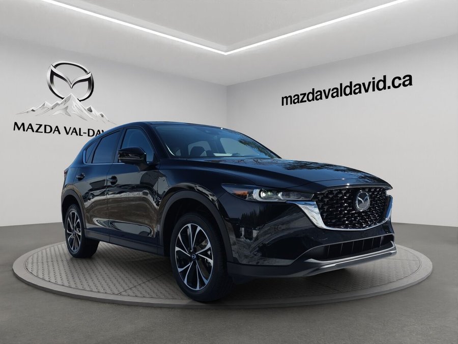 2025 Mazda CX-5 Gs, awd, Toit ouvrant, volant et rétroviseurs chauffants, hayon électrique Jet Black Mica