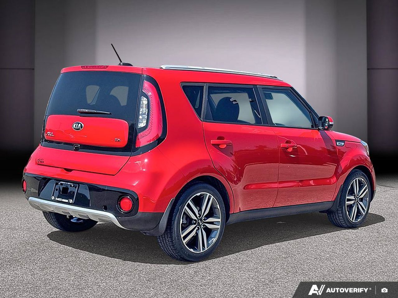 Kia Soul KNDJP3A51J7582744 2018 Rouge Mirabel - photo #4