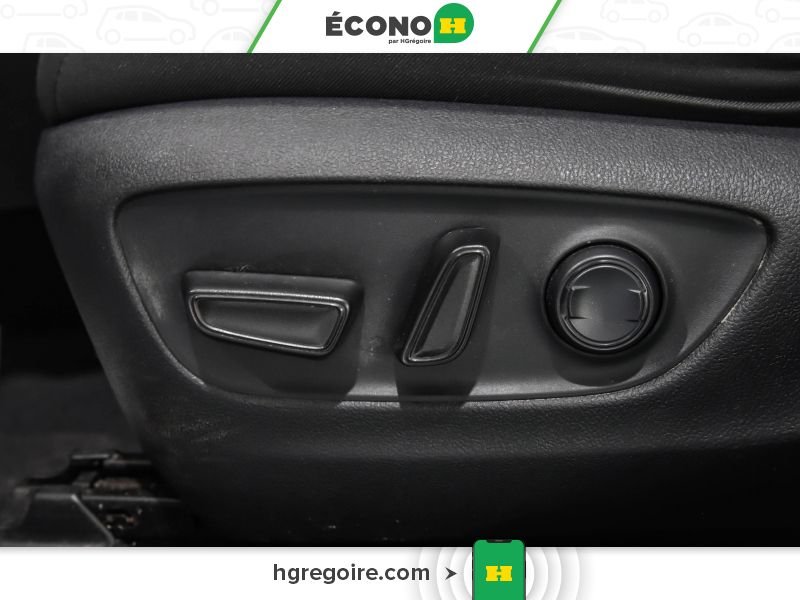 Toyota Rav 4 821073 | HYBRID XLE AWD TOIT MAGS CAM RECULE 2024 Blanc Laval - photo #16