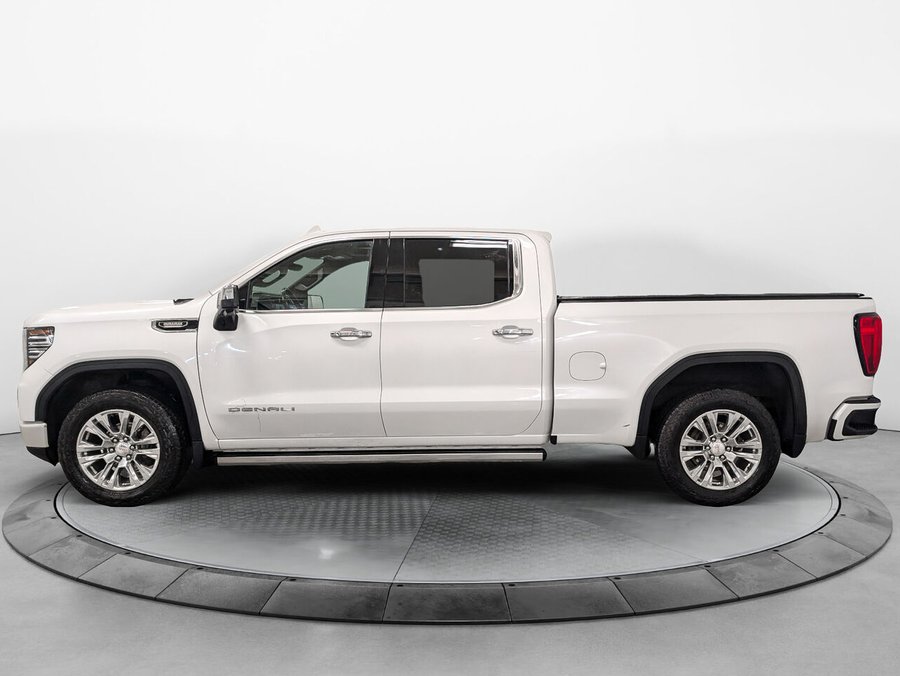 GMC Sierra 1500 4WD Crew Cab Denali Toit Ouvrant Cache Caisse 2023 Autre