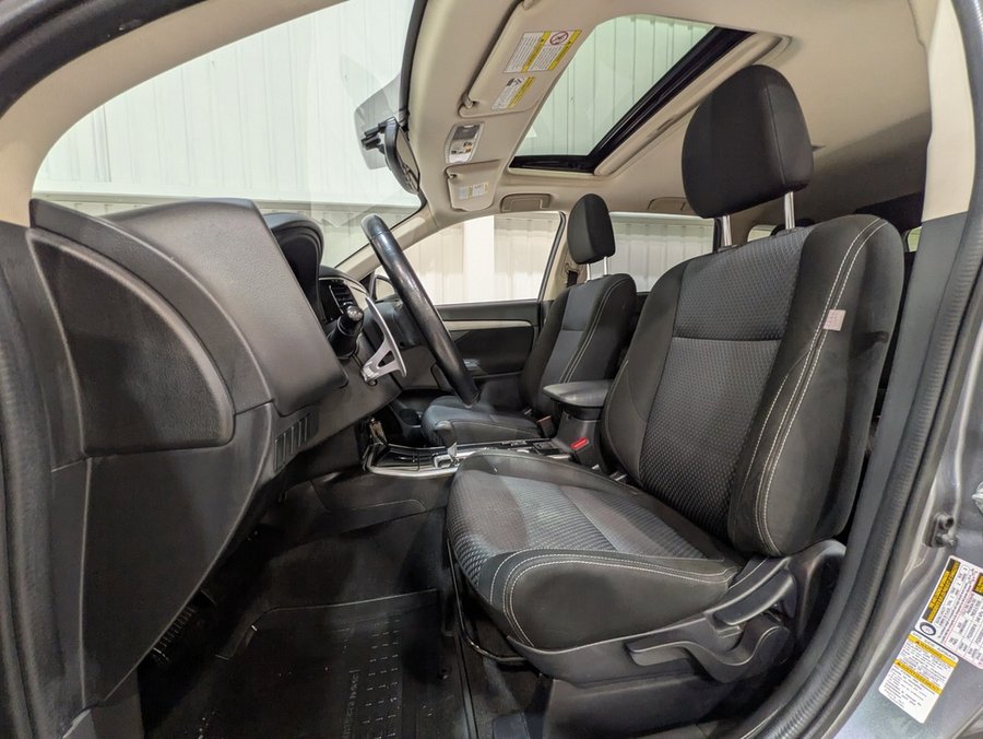 Mitsubishi Outlander AWC 4dr SE 2017 Gris