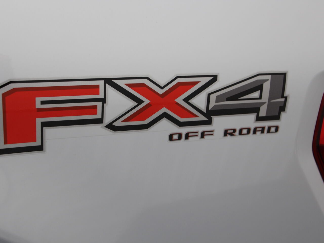 2022 Ford F-150 XLT cabine SuperCrew 4RM caisse de 6,5 pi White Châteauguay - photo #33