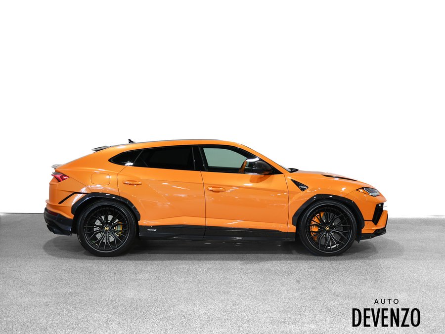 Lamborghini Urus 2023 2023 Orange