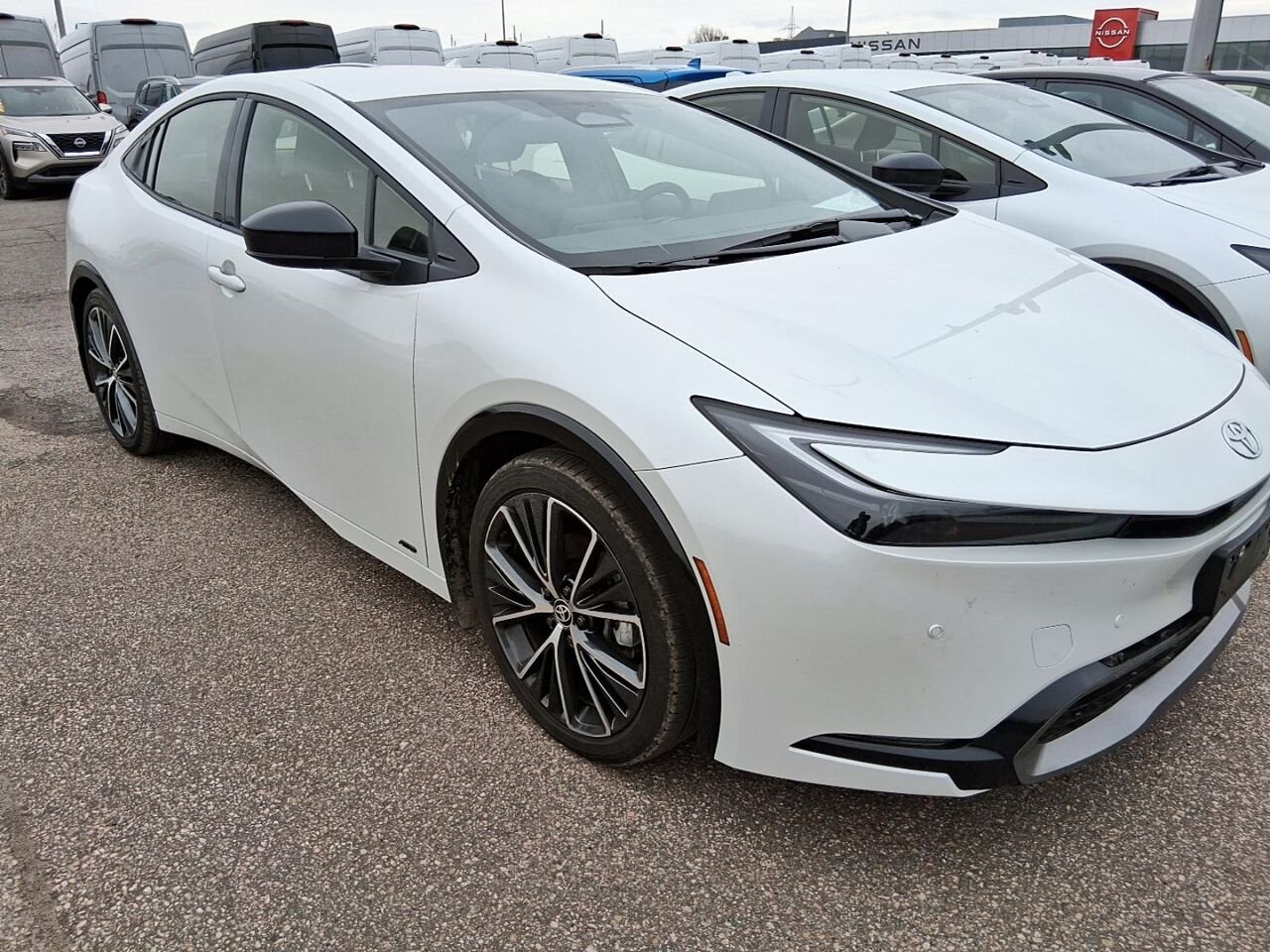 Toyota Prius XLE HYBRIDE 2025 Blanc Québec - photo #0