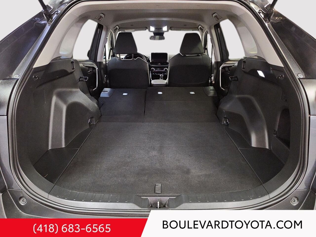 Toyota RAV4 100113A-103 | LE, AWD 2025 Gris Québec - photo #18